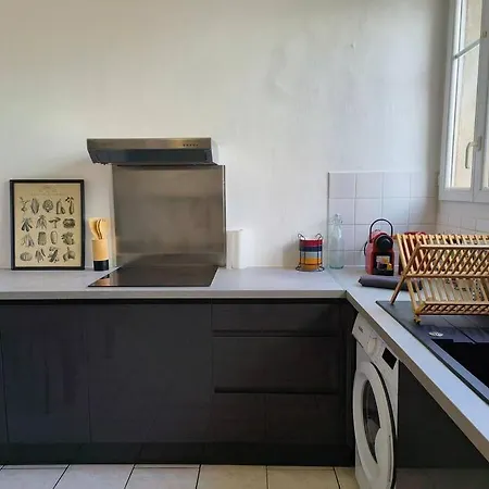 Agreable Proche Gare Apartamento Angulema